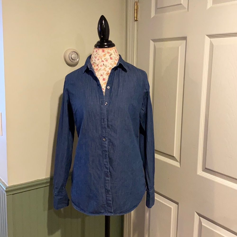 Denim chambray long sleeve button down shirt